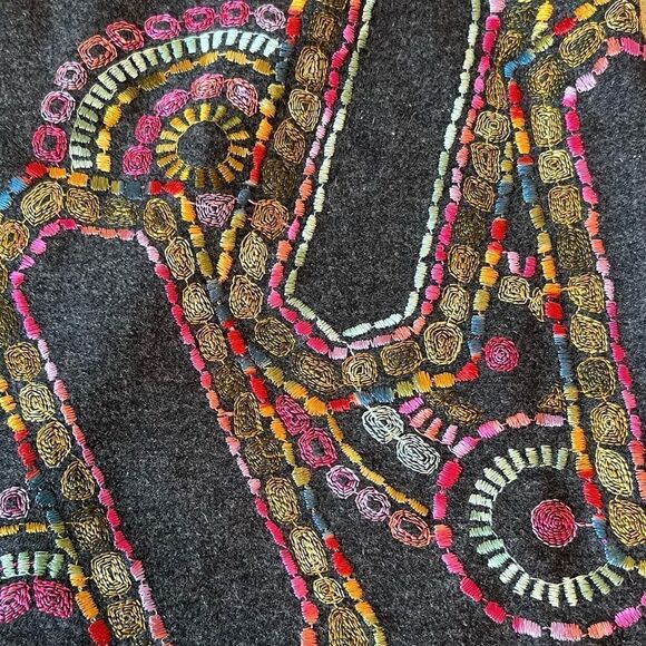 Sevier Skirts Custom Embroidered Skirt - Picture 4 of 9